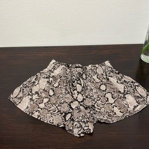 Express Black and White Snakeskin Tie shorts